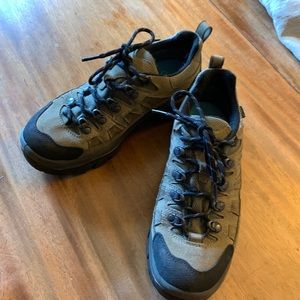 L.L.Bean women’s Goretex hiking shoes
